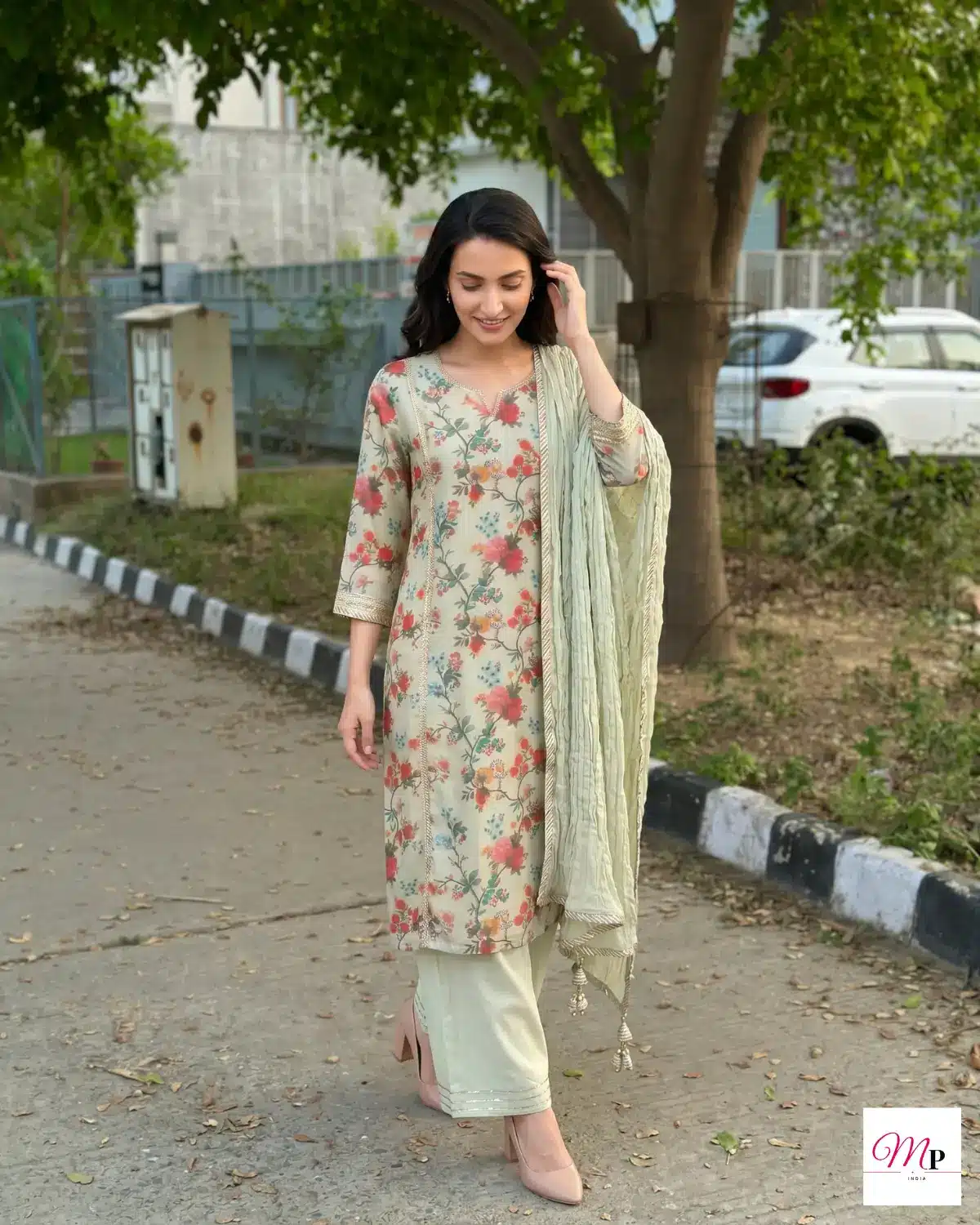 Casual departure look in sequinned ethnic kurta after six hour wedding function