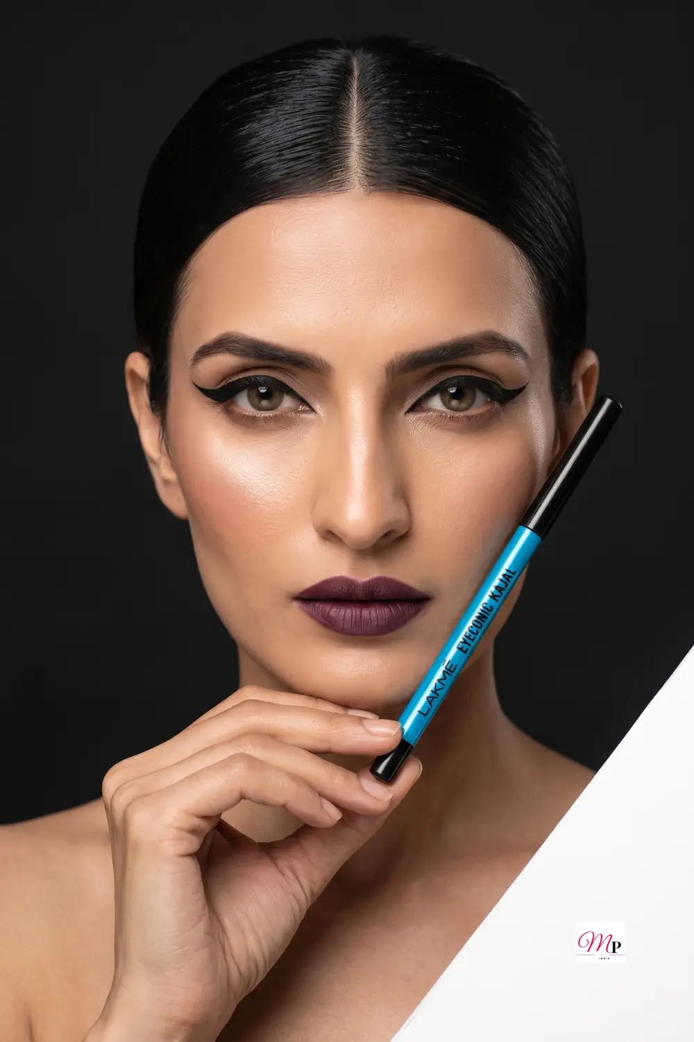 Winged kajal eye look with Lakme Eyeconic sparkling black for festive evening makeup — smudgeproof kajal look for women India
